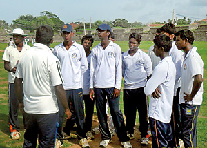 Coach Rohan Ariyathilaka motivating the Rahula under 17 team
