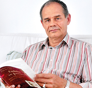 Philippe Fabry with his book on Eudelin de Jonville. Pic by Mangala Weerasekera