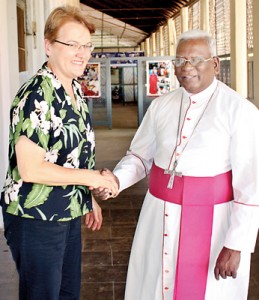 Ambassador Butenis meeting Bishop Saundaranayagam during her Jaffna visit  Pic courtesy Uthayan