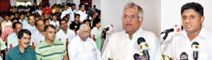 Opposition UNP leader Ranil Wickremesinghe and Deputy Leader Sajith Premadasa addressing the party meeting at Ratnapura. Pic courtesy Lankadeepa