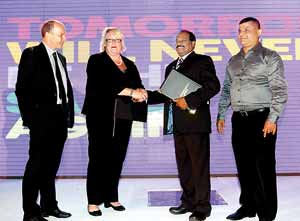 Professor Simon Payne – Head of School of Law and Acting Dean of Academic Partnerships University of Plymouth, Professor Wendy Purcell -Vice Chancellor University of Plymouth, Dr E.A. Weerasinghe – CEO NSBM and Mr D.M.A. Kulasooriya – Dean School of Business NSBM
