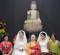 Taiwan couple in same-sex Buddhist wedding