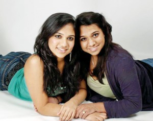 ISHANI-(L)-AND-INESHA-PREMARATNE