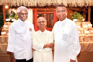 Chef-Publis,-Pandith-Amaradeva-and-GM-of-MLH