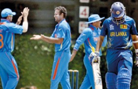 Dhoni and Pathan star in India’s warm up win