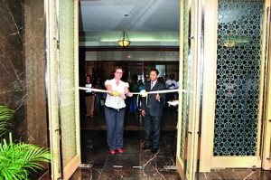 IDP – Australian Education Fair Opening Ceremony Ms Sonya Boylan, First Secretary, Immigration Australian High Commission and Mr Erath Karunaratne, Country Director, IDP Sri Lanka.