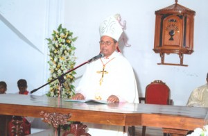 2. Conducting of Holy Mass at the Inauguration ceremony by the Archbishop of Colombo, Malcolm Cardinal Ranjith.