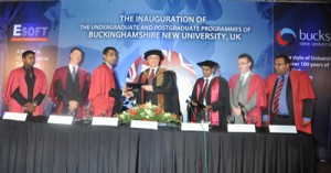 UK’s Bucks New University Deputy Vice Chancellor Prof. Derek Godfrey is exchanging the MOU with ESOFT Group of Companies Chairman and managing Director Dr. Dayan Rajapaksa. In the picture are (Left side) ESOFT International Education (PVT) Limited Director Nishan Sembakuttiarachchi, UK’s Bucks New University, Production and New Media School Head Frazier McKenzie and (Right side) ESOFT International Education (PVT) Limited Chief Executive Officer Dr. Prasanna Lokuge, Bucks New University New Media and Technology Department Manager Dr. Kevin Mahar and Bucks New University Recruitment Advisor and Lecturer Ajitha Wanasinghe.