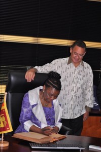The South African Deputy Minister of Economic Development, Hon. Prof. (Ms) Hlengiwe Mkhize and  the South African High Commissioner to Sri Lanka His Excellency Geoffrey Doidge