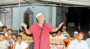 SLMC leader Rauff Hakeem addressing an election campaign rally.  Picture courtesy slmc.lk