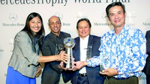 The World Champions – Team East Asia – L to R,  Ee Siew (Team leader) Tyronne Weerakkody (Sri Lanka) Leonides Latayan (Philippines) and Chin Chee Keong (Malaysia).