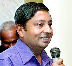 Dr Raveen Hanwella