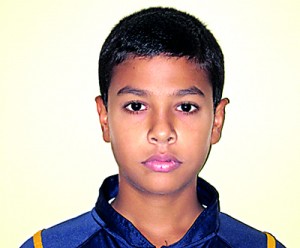 Most outstanding Player of the Tournament ( Boys ) Virunaka Hendahewa of Royal College, Colombo