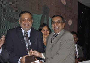 CCC Chairman  Susantha Ratnayake and Aitken Spence Director Rajan Britto. Pic by Susantha Liyanawatte