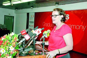 Ms. Sonya Boylan 1st Secretary Immigration- Australian High Commission Colombo addressing the gathering