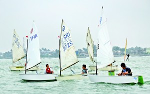 Maneuvering their crafts through an erratic breeze, Sri Lanka’s top sailors took to the seas near the Panadura Fisheries Harbour to jostle for supremacy in the preliminary races of the Sailing Nationals yesterday. Competitors from several schools and clubs participated in four classes - Optimist, Laser, Enterprise and GP 14 - as well as for the first time in Windsurfing and Kitesurfing events. Today will be the competition’s final day, with action beginning from 10 a.m. in Panadura. - Pic by Amila Gamage