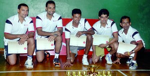 MBA Division ‘B” champs, (from left): Lasintha Ferdinando, Lasitha Ranasinghe, Prabash Indrajith, Nadun Hettiarachchi and Nalin Nanayakkara (Captain). Absent: Damitha Samaranayake, Raj Abubucker and Pradeep Welagedara (Coach)