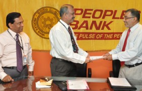 People’s Bank signs an agreement with the PWC