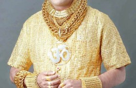 Indian spends 14,000 on a shirt made of gold
