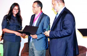 Sri Lankan prize winner of CAT ( ACCA) commends Mercury Institute for paving the pathway to her success