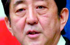Japan suggests hotline to Beijing over island spat