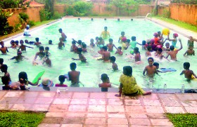 Mega swimming programme underway in Galle