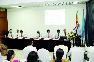 Photo (Right to Left) Prof. Ranjith Bandara, Chairman SLF, Mr. Samantha Rathnayake, Consultant Academic Affairs, Mr. Nandika Buddhipala, CFO – Commercial Bank, Mr. Brian Selvanayagam, Vice President CISI, Mr. P.Samarasiri, Assistant Governor, Central Bank of Sri Lanka, Mr. Bhanu Wijayaratne, Lecturer, Global Financial Compliance, Mr. Leonard Perera, Lecturer, Global Financial Compliance, Mr. Dilhan Goonetilleke, Senior Lecturer / Coordinator, BEDU