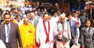 Security was tight when President Mahinda Rajapaksa visited Buddha Gaya on Friday. Pic by Sudath Silva