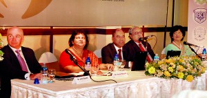 Members of the Head Table - Dr. John Scarth, Mrs. Kumari Hapugalle Perera, Dr. Harsha Alles, Dr. Frank Jayasinghe, Mrs. Priyanthi Seneviratne