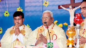 Jaffna’s Bishop Thomas Saundranayagam celebrates Mass