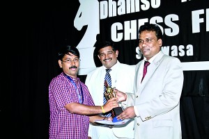 K.N. Gopal receiving his award