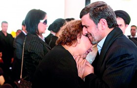 Ahmadinejad under attack for ‘sinful’ hug