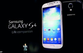 Samsung’s Galaxy S4 emerges to do battle