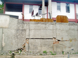 Total damage: The foundation and parapet walls around the house cracked and broken