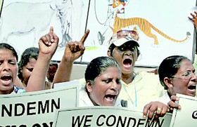 Lankan students turned out/refused lodgings in TN