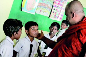 Ven. Chandakitti Thera meets young students  on his recent visit to Jaffna