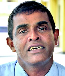 I think we should participate in this tournament because cricket is what we are good at, and this is an opportunity for our players to play with the best in the business. I don’t like when any international issue gets mixed up with sports. Sports should remain clean. W. Walgama (Security guard)