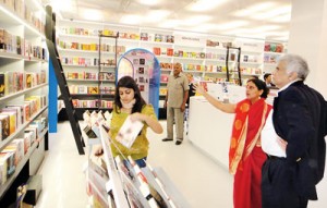 Oppostion and UNP leader Ranil Wickremesinghe visited New Delhi for talks with Indian leaders at a time when ties between the two coutries are severely strained. He is seen visiting a book store in New Delhi during a break from his heavy schedule of meetings.