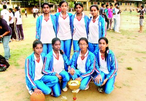Under-17 champs, Royal International School Kurunegala – Aruni, Sadeeka, Divyanjali, Kasuni, Jinali, Keshani, Kuloshika and Shanika.