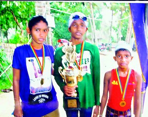 Apeksha Kalupahana, Madushi Jayarathna and Vihanga Dilmini