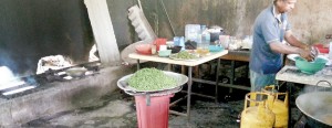 Meals being prepared at the Rajarata University canteen