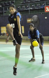 A Debarawewa women’s player displays her Sepaktakraw skills – Pic by Susantha Liyanawatte