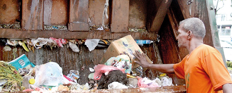 Garbage collection waste deep in management and disposal