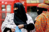 Amidst calls for ban, veil stirs debate in Britain