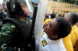 Maldives delay presidential vote amid underpant protests Maldives delay presidential vote amid underpant protests