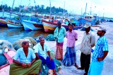 Massive cyclone hits eastern India, Lanka’s coastal areas on high alert