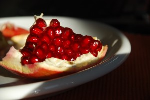 Pomegranates could reverse some of the damage done by junk food, research suggests (CC BY 2.0 'Pomegranate' by Negin A)