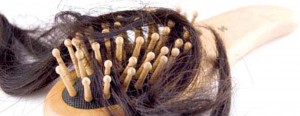 Abnormal hair loss: (CC by 2.0 /by UrbaneWomenMag)