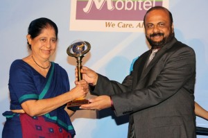 Picture shows co-founder Sita Yahampath receiving  the award.