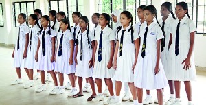 ‘Brown girl in the ring’ : Present day students singing to their hearts’ content. Pix by M.A. Pushpa Kumara